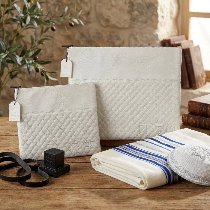 סט טלית תפילין דמוי עור עם ריקמה 36*29 ס"מ