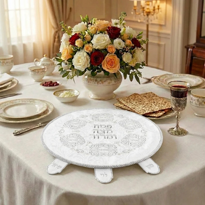 כיסוי פסח ברוקרט עם רקמה כסף 45 ס"מ