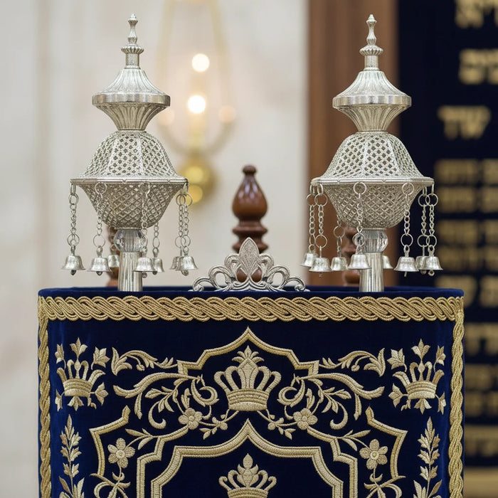 זוג רימונים מהודרים לספר תורה 32 ס"מ – דגם רשת ופעמונים