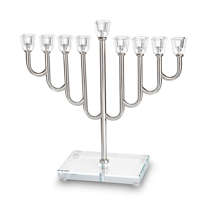 חנוכייה מהודרת 36x32 ס"מ – מתכת בגימור כסף, קנים ובסיס קריסטל